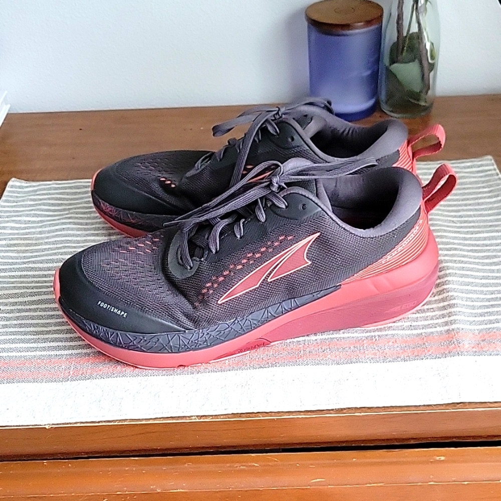 ALTRA Paradigm 5 Gray / Coral / Port Running Shoes Women's Size 10 ALOA4VQY212